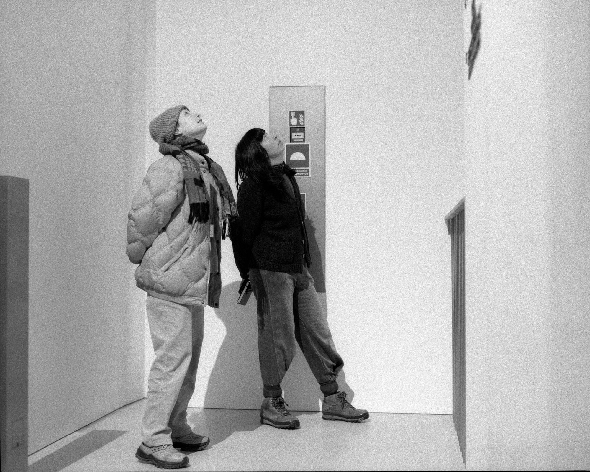 Curator Jagna Lewandowska and artist Chu-Li Shewring during site visit to the Museum of Modern Art Warsaw, November 2024. Image by Thomas Zanon-Larcher